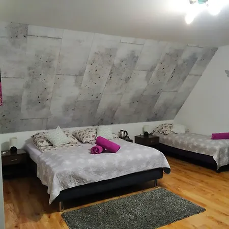 Lawenda Bed and Breakfast 3*